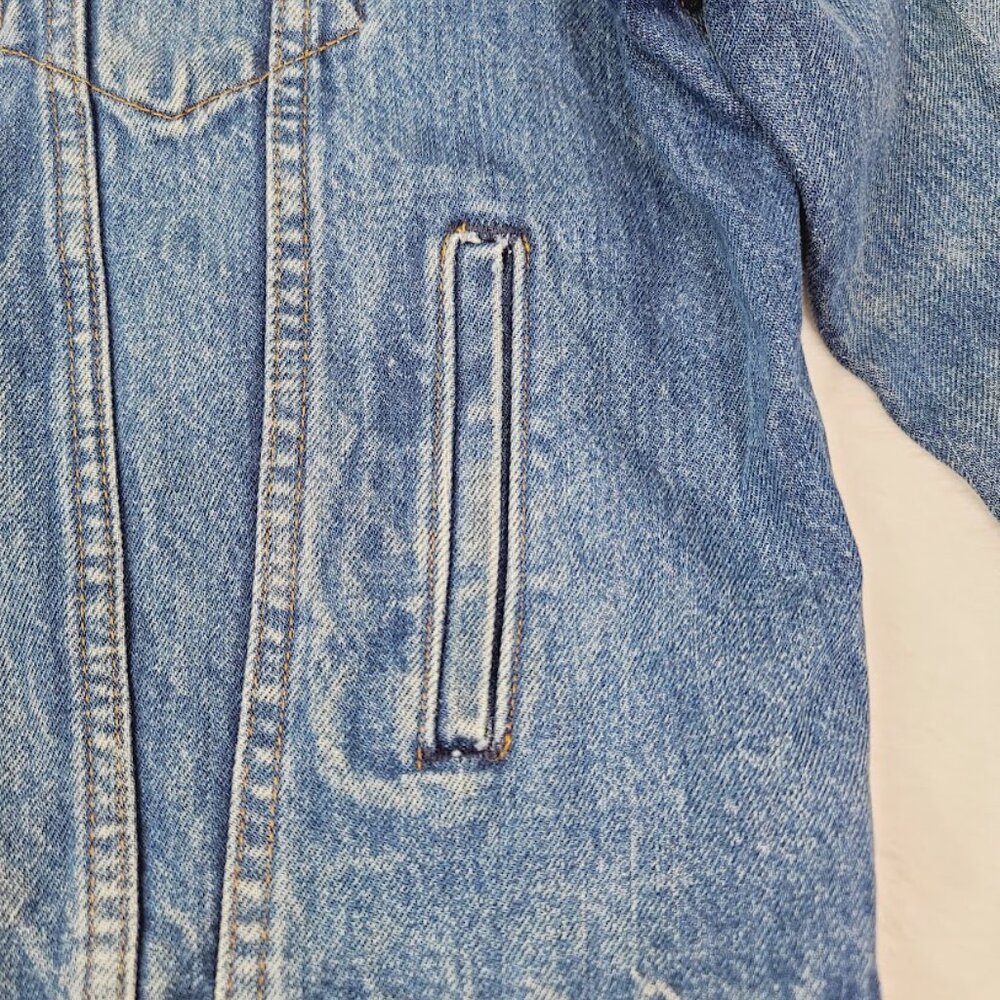 Levi's Women's Blue Mid‎ Washed Denim Button-Front Jeans Jacket Size M - Picture 4 of 11